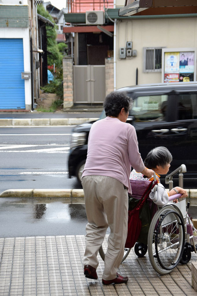 福祉タクシーの手配をして下さったのはこの日の証しを担当された艶子さんでした。