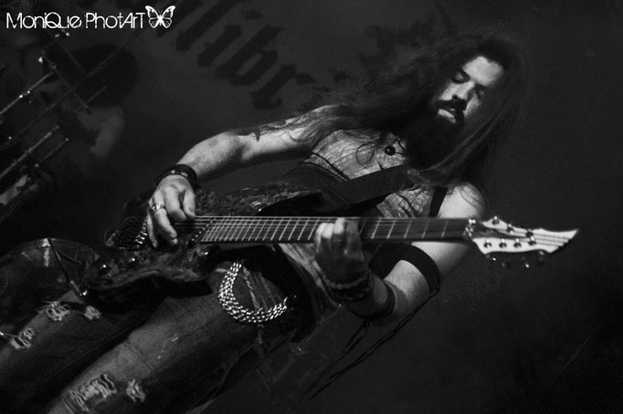 Equilibrium (USA) - all rights: moniquephotart