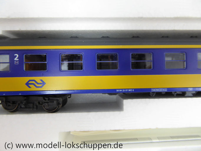 3er Set Inter-City Schnellzugwagen der NS Märklin 42903