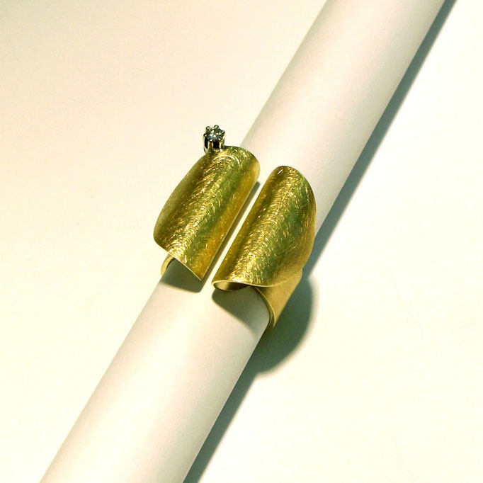 Ring Gold 750 mit Brillant