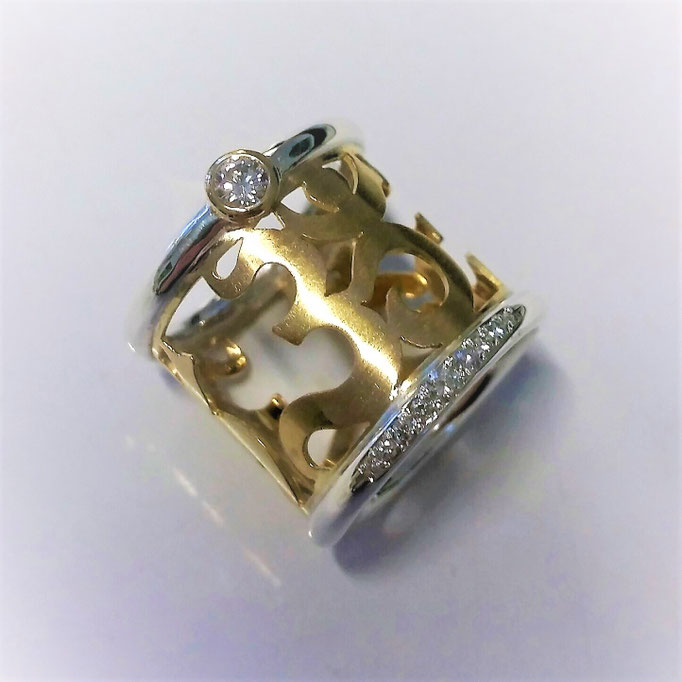 Ring OHM Brillanten Gold 750