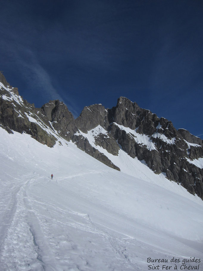 C'est parti ! Direction : le col des crochues.