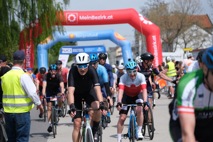 Viele glückliche Gesichter in Mörbisch (Copyright: Lisa Eder)