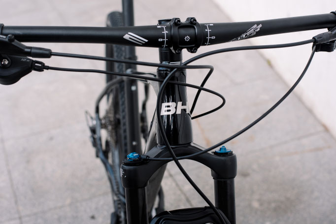 Das BH Expert hat eine integrierte Kabelführung im vorderen Bereich des Rahmens