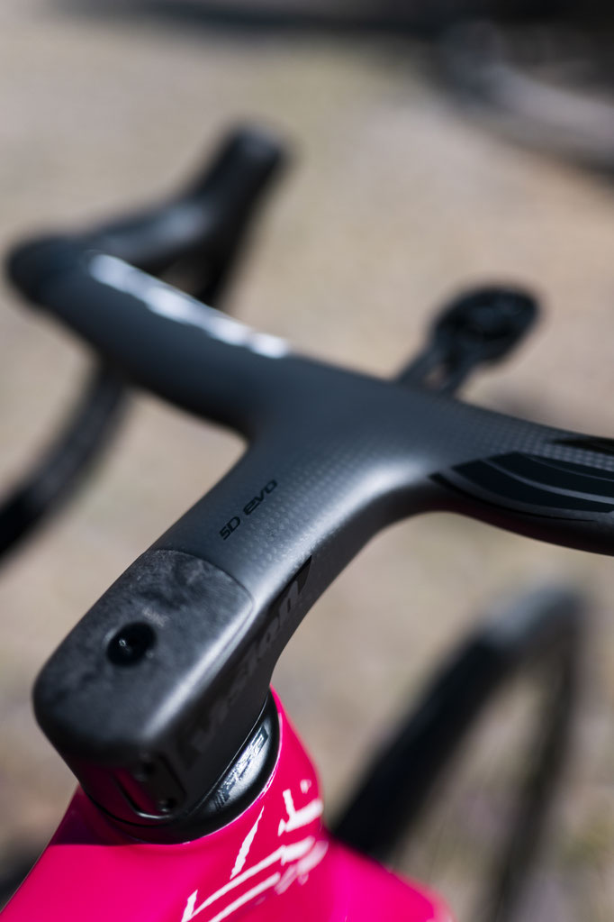 Vorbau und Lenker des Ultralight Vuelta a España 2025 © BH Bikes