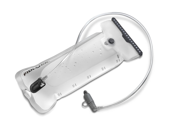 HERMETIC Trinkblase - MAGNETISCH SELBSTVERSCHLIESSENDE TRINKBLASE FÜR DEN RUCKSACK MIT PATENTIERTER VERSCHLUSSTECHNOLOGIE.