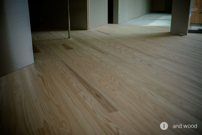 杉　無節　斜め　フローリング andwood アンドウッド 施工例 7