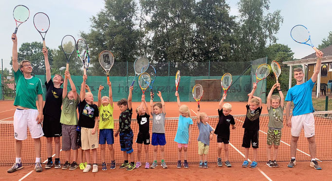 Sie wollen alle mal große Tennisspieler*innen werden