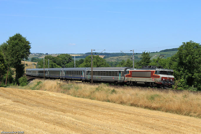 BB 15012 à destination d'Epernay en tête de son TER. Reuilly-Sauvigny, 3 Juillet 2014.