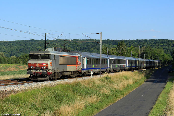 BB 15024 sur un TER "Vallée de la Marne" allant à Paris Est. Citry, 3 juillet 2014