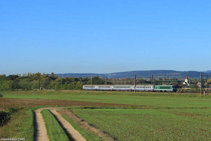 CC 6558 en tête d'un train spécial entre Chambéry et Beaune. Corgoloin, 18 Octobre 2014