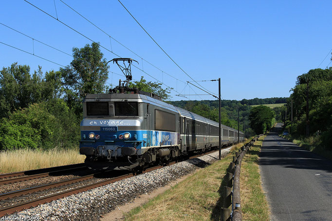 BB 15063 en provenance d'Epernay et à destination de Paris Est avec son TER "Vallée de la Marne". Citry, 3 Juillet 2014