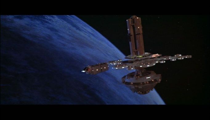 John Dykstra' s Arbeit bei Star Wars eröffnete den Filmemachern im SciFi Genre ganz neue Möglichkeiten, die für Star Trek genutzt wurden