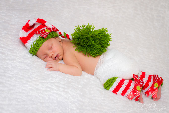 Babyfotograf mit Accessoires, Babyshooting, Babyfotograf, Familienfotograf