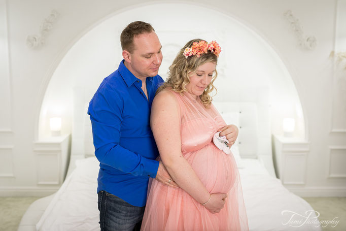 Babybauchfotos, Babybauchfotografie, Schwangerschaftsfotograf, mit Kleider