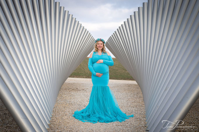 Babybauchfotos mit Schwangerschaftskleider, 