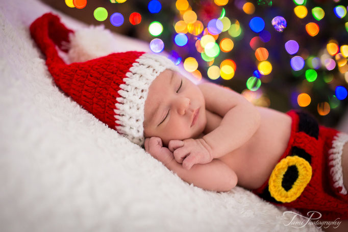 Babyfotograf mit Accessoires, Babyshooting, Babyfotograf, Familienfotograf