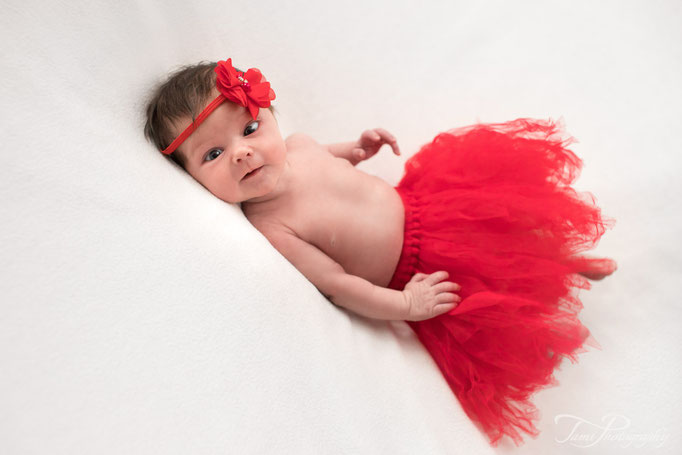 Babyfotograf mit Accessoires, Babyshooting, Babyfotograf, Familienfotograf