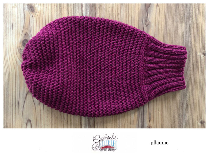 gehäkeltes Gebärmutter-Modell mit handgestrickter Cervix in pflaume