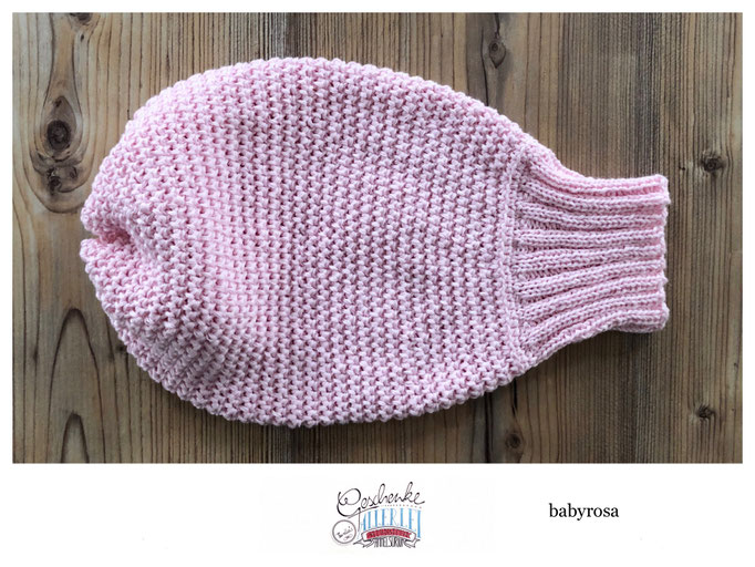gehäkeltes Gebärmutter-Modell mit handgestrickter Cervix in babyrosa