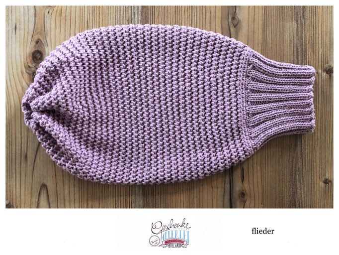 gehäkeltes Gebärmutter-Modell mit handgestrickter Cervix in flieder