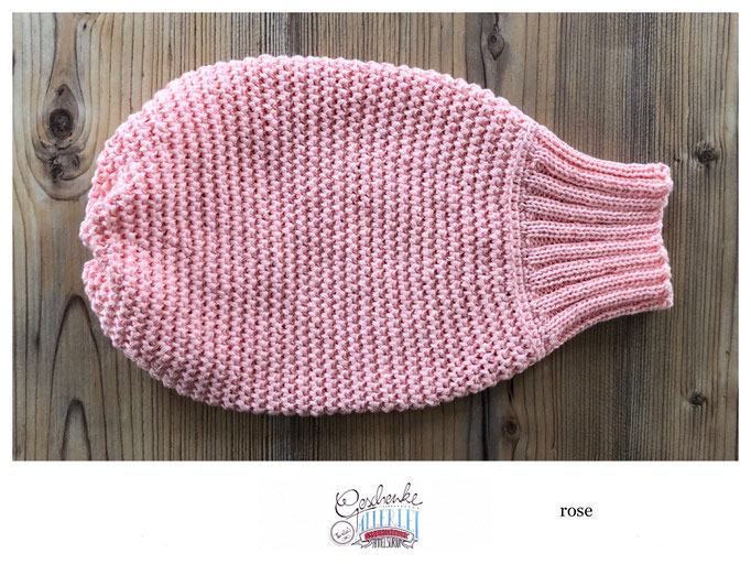 gehäkeltes Gebärmutter-Modell mit handgestrickter Cervix in rose