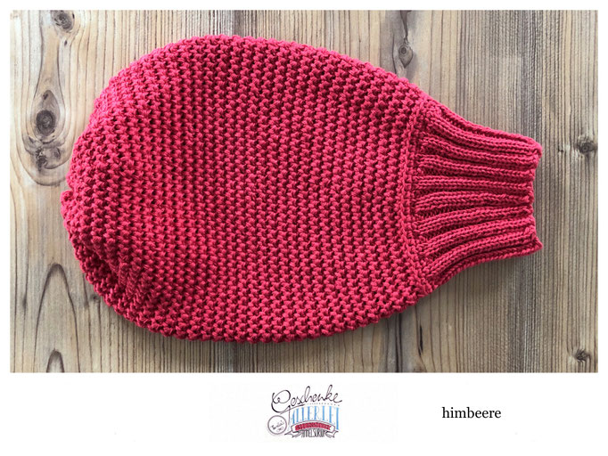 gehäkeltes Gebärmutter-Modell mit handgestrickter Cervix in himbeere