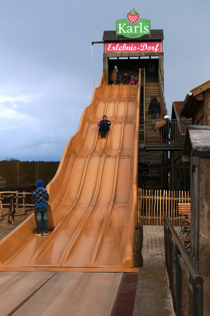 Karls Erlebnis Dorf in Koserow Ferienwohnung an der Ostsee binaufusedom.de