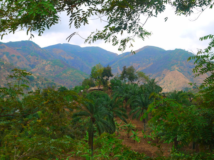 bergiges Umland in Bugamba