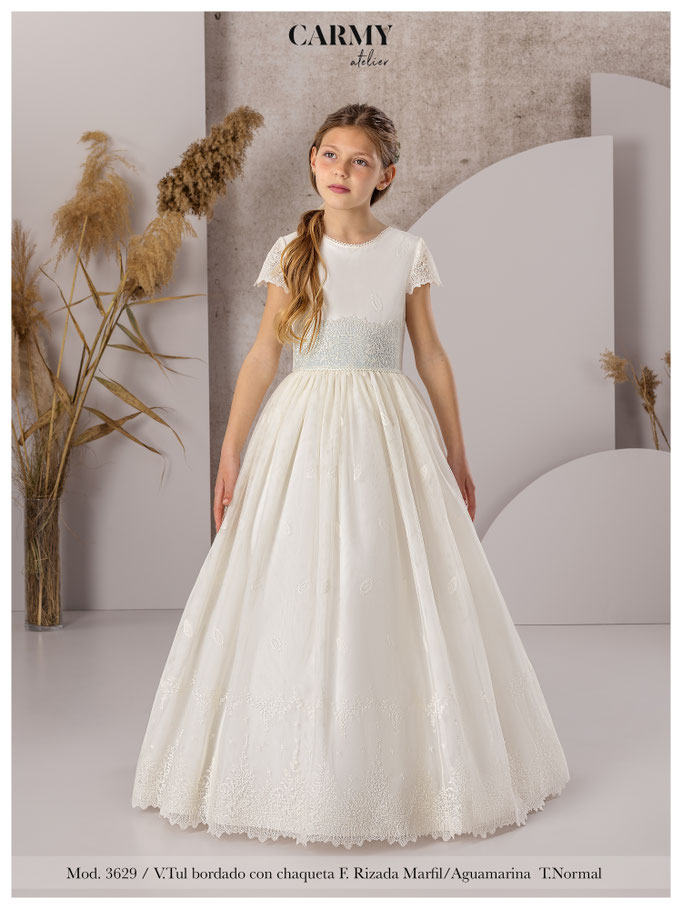 Precio outlet. 365,70 €. Tallas disponibles: 12 y 14