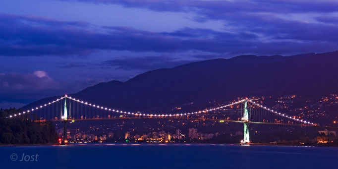 Vancouver Lions Gate Bridge