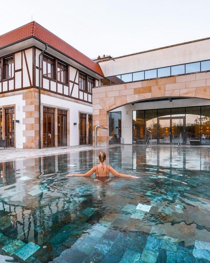 Einzigartige Hotel Tipps für euren Städtetrip oder Wellnessurlaub in Baden-Württemberg gesucht? Hier findet ihr drei Hotels in Baden-Württemberg mit Pool für euren Wellnessurlaub. Luxushotels in Süddeutschland. 