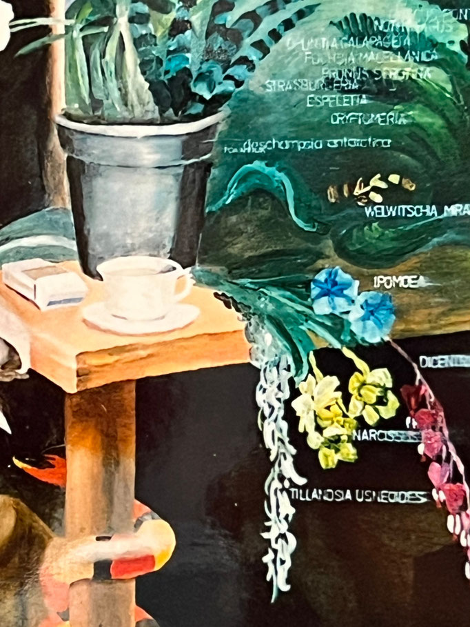 detail portrait Loki Schmidt: coral snake in the Colors of the German flag - a reference to her husband, the German Chancellor