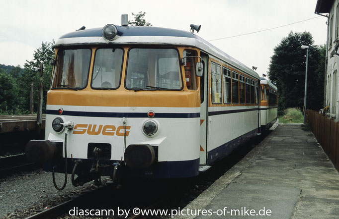 SWEG VS 142 am 5.6.2002 in Neckarbischofsheim-Nord als SWE 70774. MAN 1958, Fabriknummer 143548
