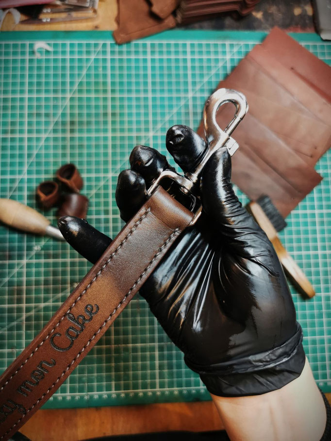 POIGNEE DE SELLE SELLIER ARTISAN PERSONNALISABLE 
