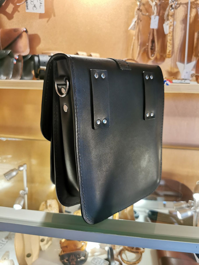 sacoche pochette cuir
