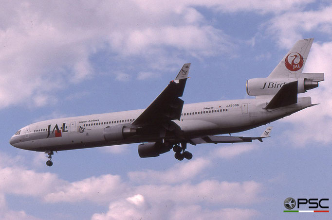 JA8586 McDonnell Douglas MD-11 48577 583 PW4460 278 Japan Airlines 1995 © Piti Spotter Club Verona