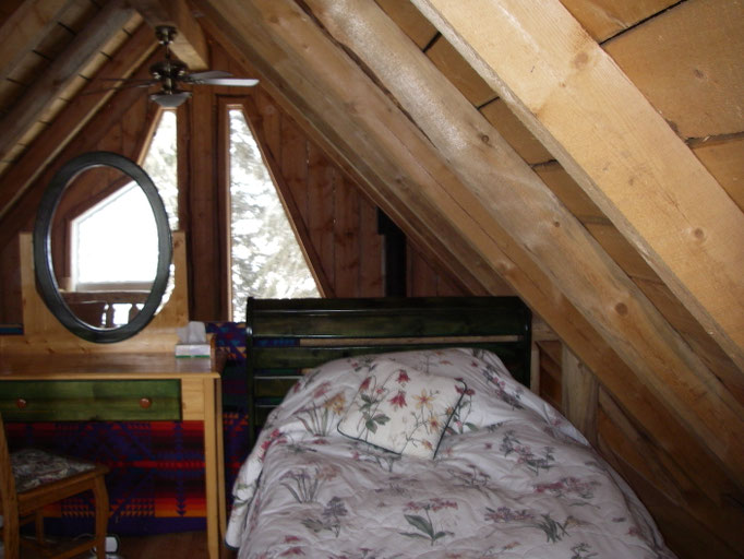 TIMBER CABIN BED & BREAKFAST klondikeventures