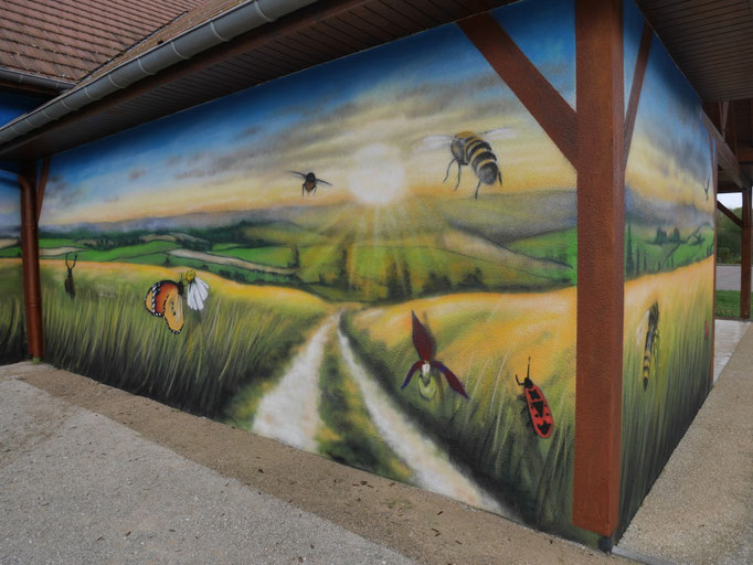 fresque murale extérieure représentant un paysage en Côte-d'or à Chamesson (21) par Coron Thibaud