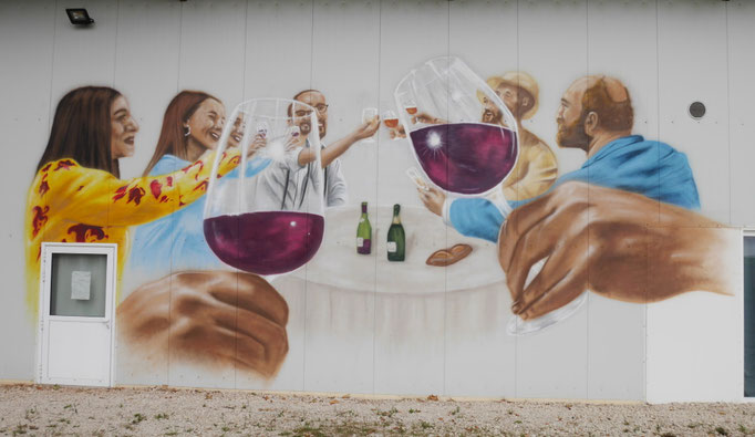 fresque, peinture représentant des verres de vin pour la commune de Lucenay-le-duc, Thibaud Coron