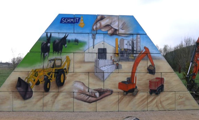 Fresque extérieur pour une entreprise sur Tetrablocs à Vanvey, Coron Thibaud