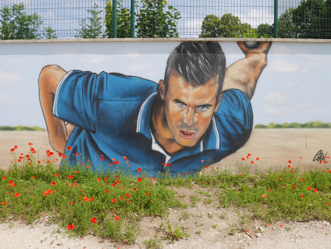 fresque représentant Dylan Rocher champion de pétanque au CEF de Châtillon-sur-Seine, Coron Thibaud