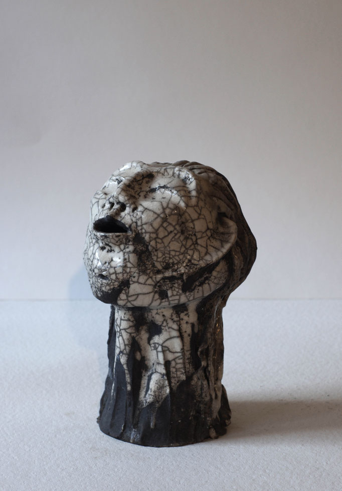 Volto Marmoreo_15x15x25 cm_Tecnica Raku