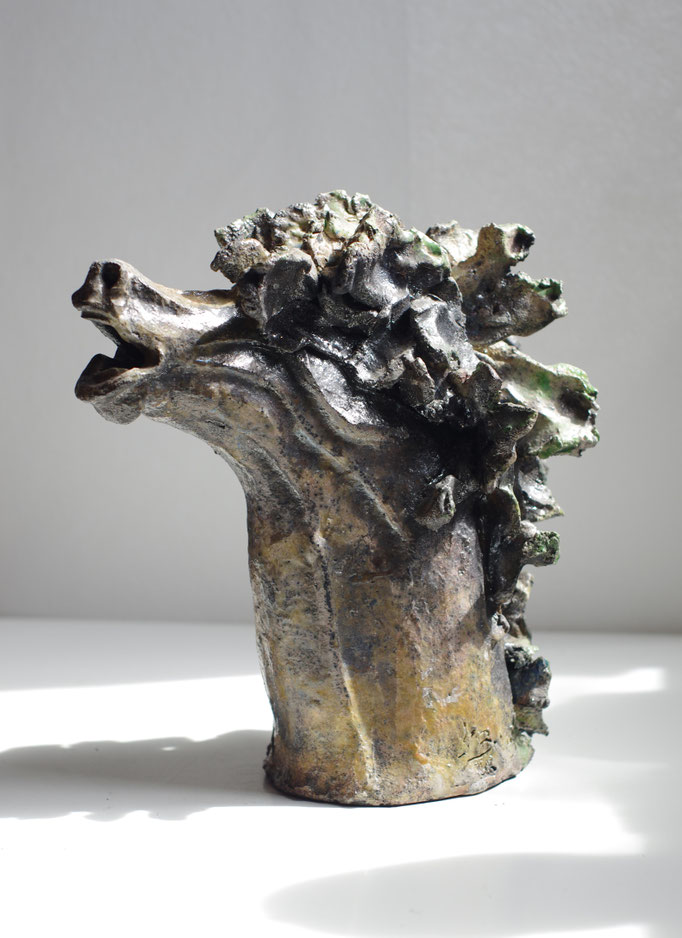 Sontuosa Criniera_25x15x35 cm_Tecnica Raku