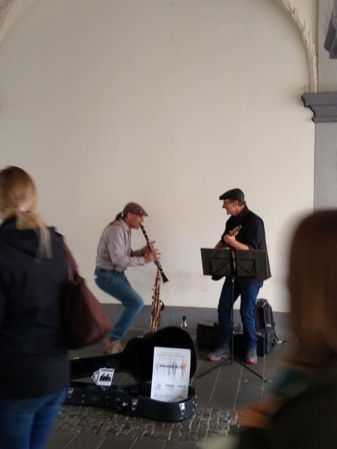 28.08.2021 - als Walking Act in der  Koblenzer Altstadt (Koblenzer Kultursommer)