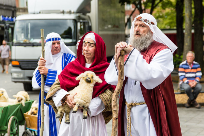 Sarah&Abraham  Straßentheater Aachen 2014