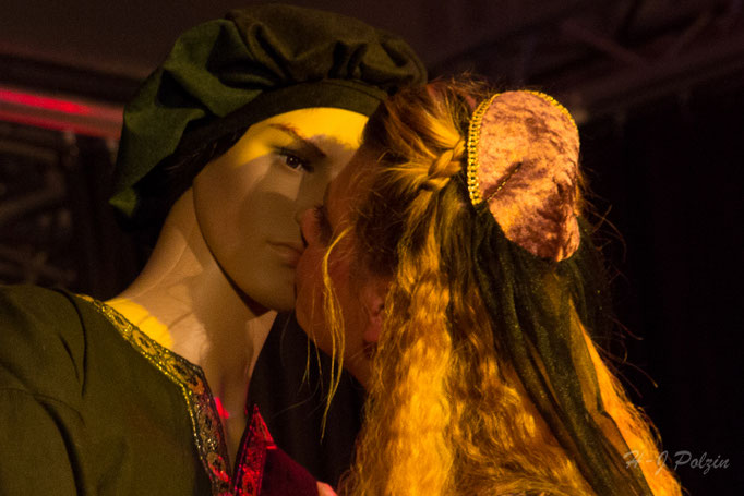 Konzen sehen und sterben Theater Kunterbunt 2016