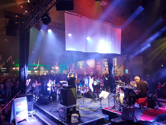 Troubleshooters - Wintertollwood 2016 - Backstageblick