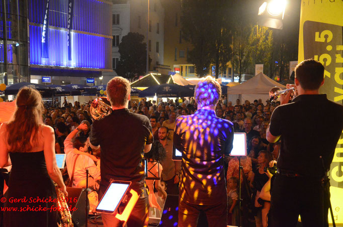 Troubleshooters - Streetlife Corso Leopold München