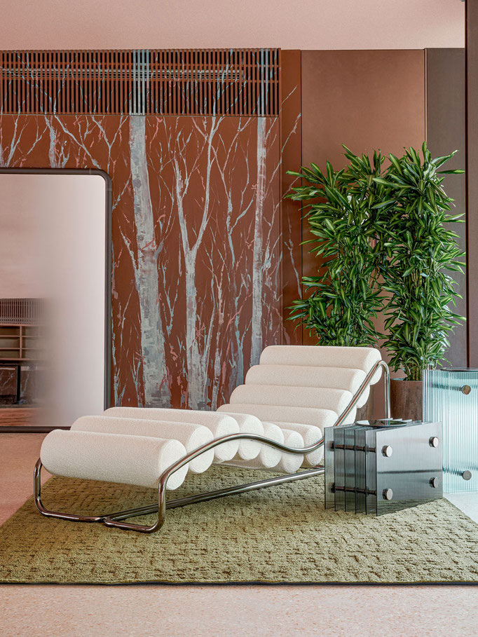 Islington chaise longue designed by Luca Tornaghi for Gianfranco Ferré Home, upholstered chaise longue with tubular metal frame